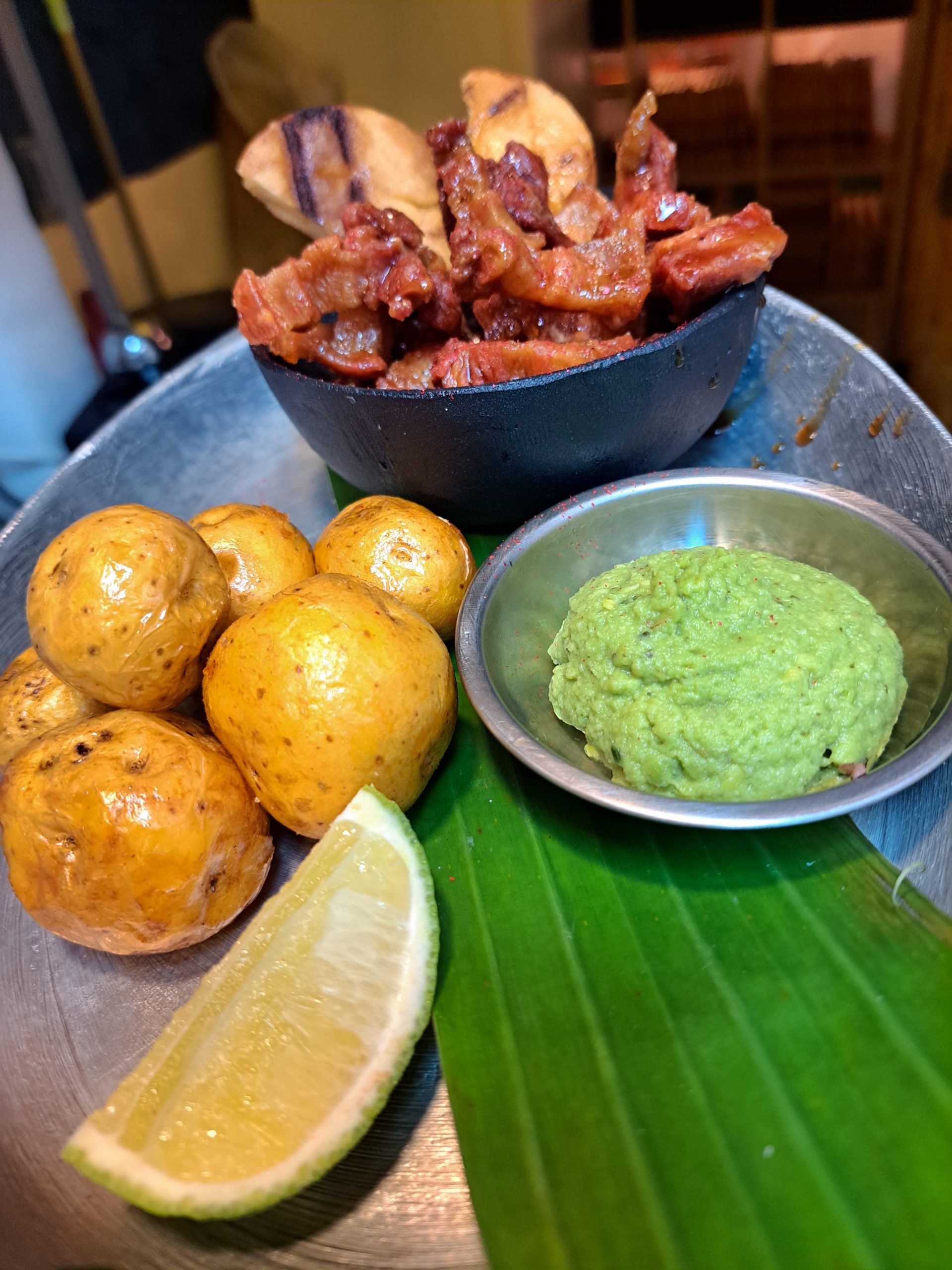 Cocina colombiana en Madrid - Chicharrón caramelizado